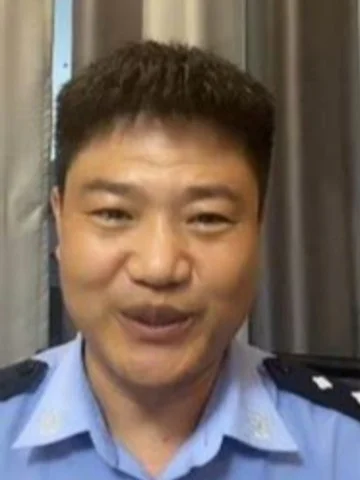 反诈警官老陈
